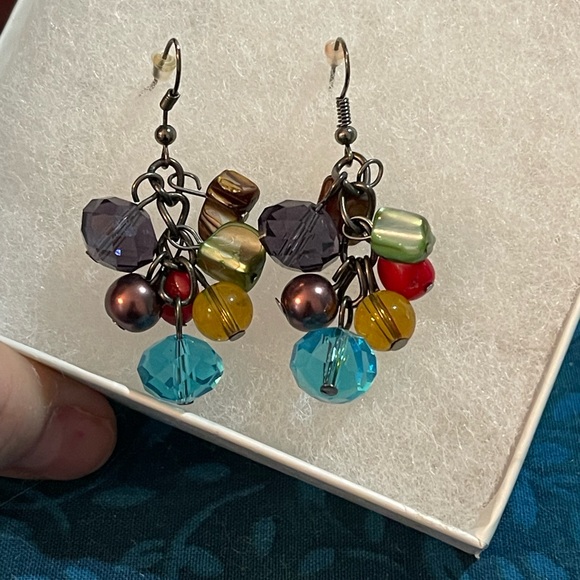 Beautiful Premier Designs Spectrum Earrings - Picture 1 of 3